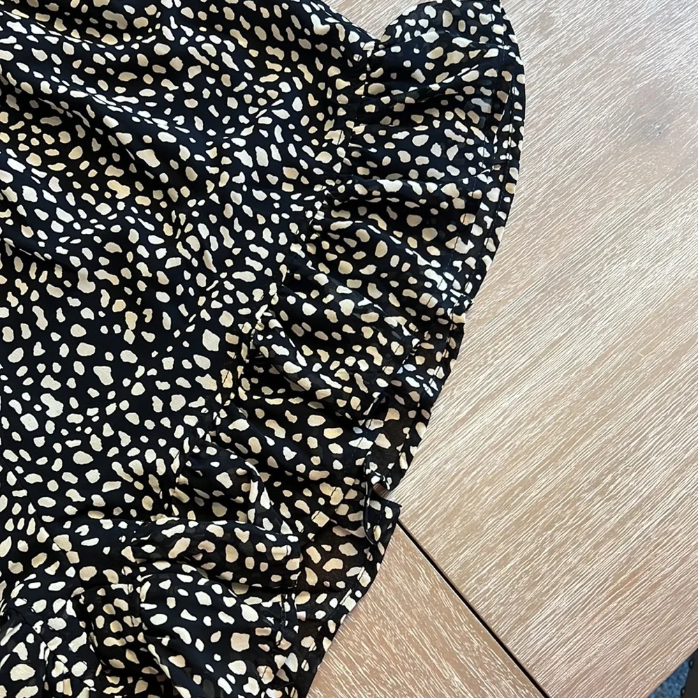 Romper - Picture 2 of 3